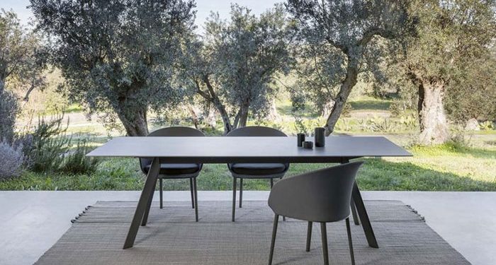 Link Outdoor Rug Designed by MUT Design for Expormim